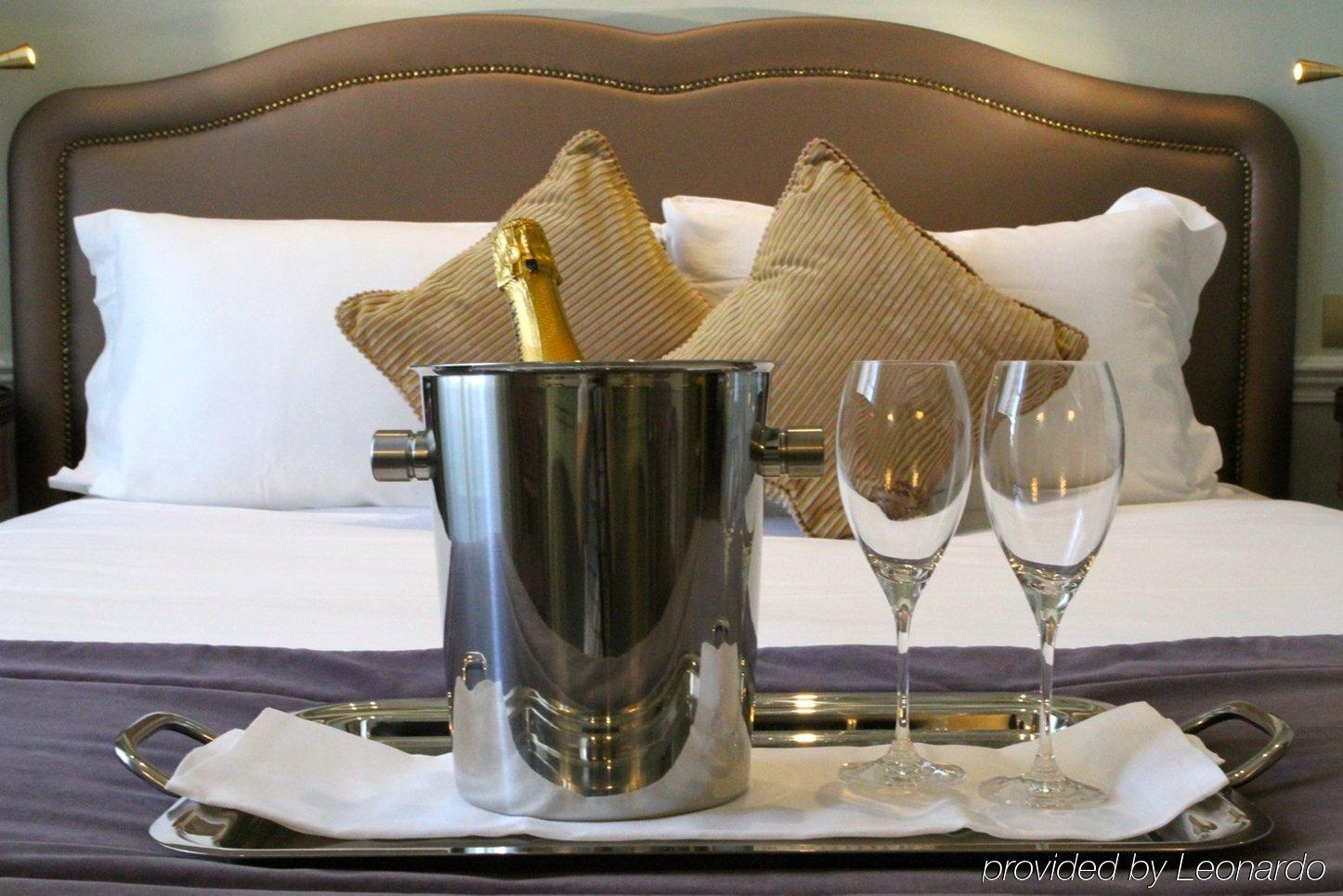 La Maison Favart 4* Parijs